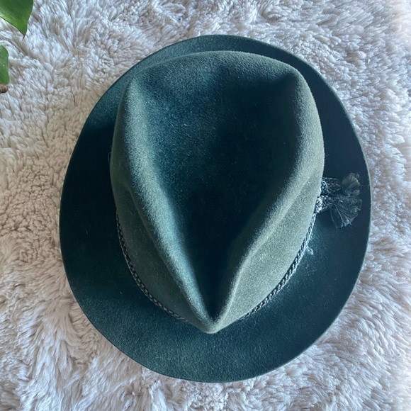 Green Hat - Picture 2 of 2